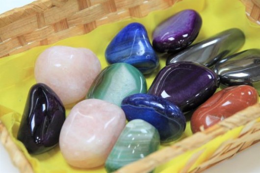 にぎり石 Stone to hold