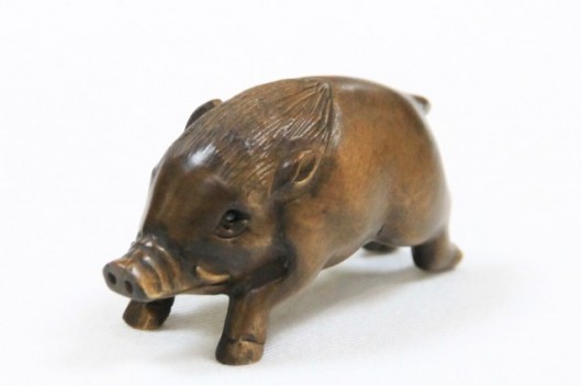 木彫り根付（猪）Hand-carved「Boar」（きぼりねつけ（いのしし））