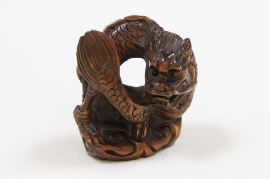 木彫り根付（りゅう）Hand-carved「Dragon」（きぼりねつけ（りゅう））