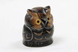 水牛 手彫ふくろう Hand-carved owl（すいぎゅう　てぼりふくろう）　サンプル1