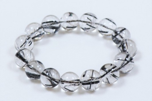 ブラックルチル　Black Rutilelated quartz（ぶらっくるちる）