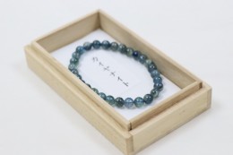 カイヤナイト（藍晶石）Kyanite（かいやないと）　サンプル2