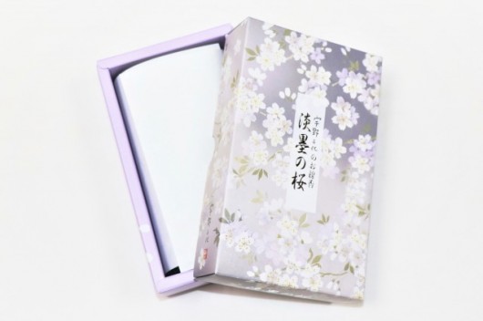 淡墨の桜　Usuzumi no Sakura（うすずみのさくら）